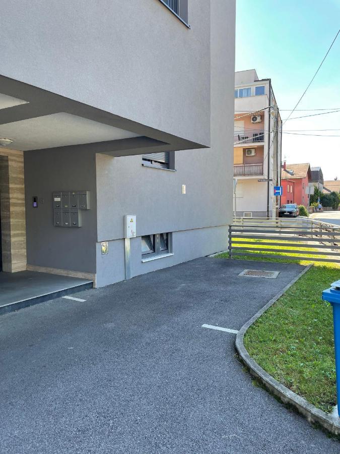 Lucky Place Apartment - Zumberacka With Free Private Parking Загреб Экстерьер фото